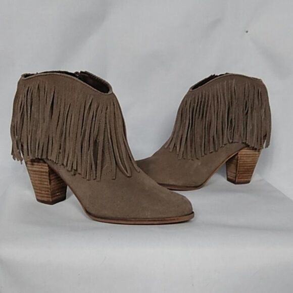 Steven by Steve Madden Sierrah Fringe Boot size 8 - Picture 3 of 9
